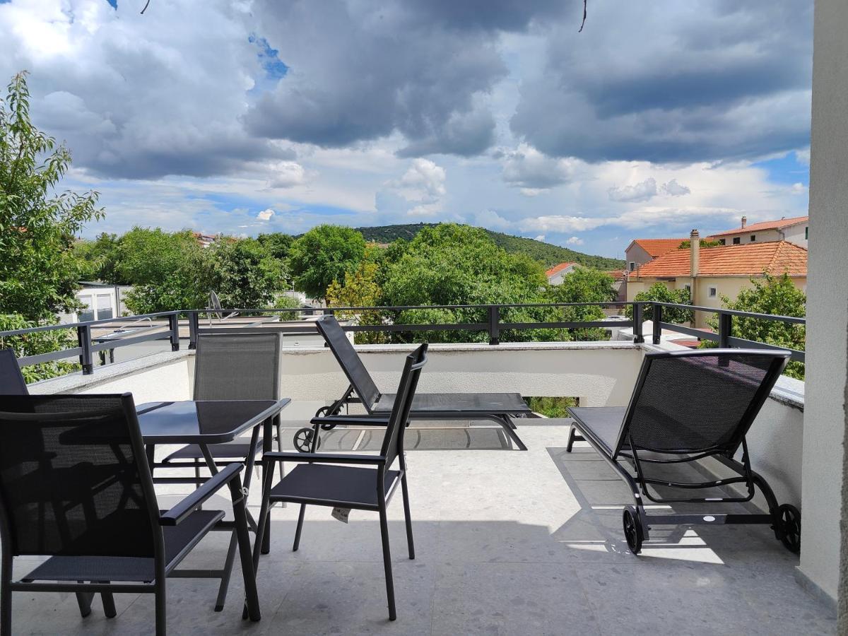 Apartments Grape Pirovac Extérieur photo