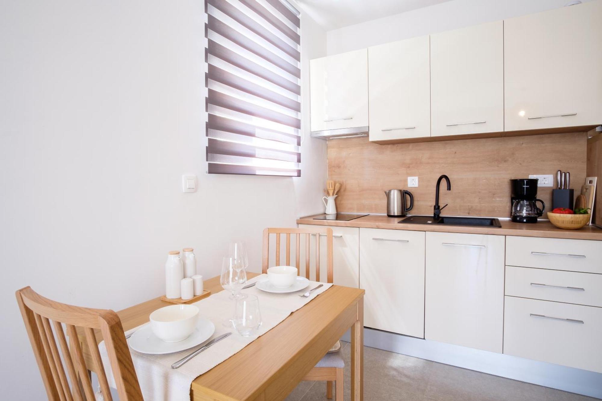 Apartments Grape Pirovac Extérieur photo