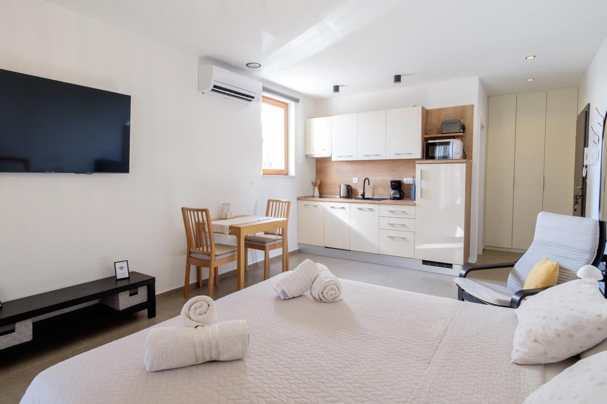 Apartments Grape Pirovac Extérieur photo